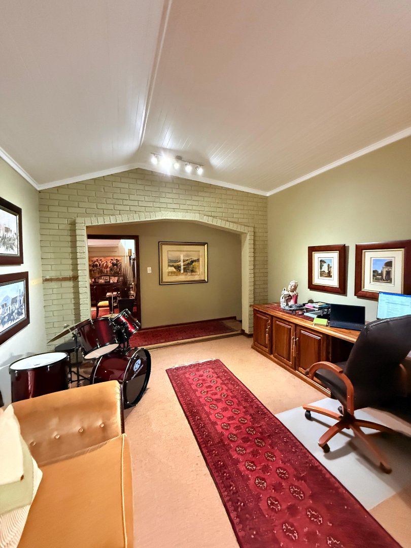 5 Bedroom Property for Sale in Doringkruin North West